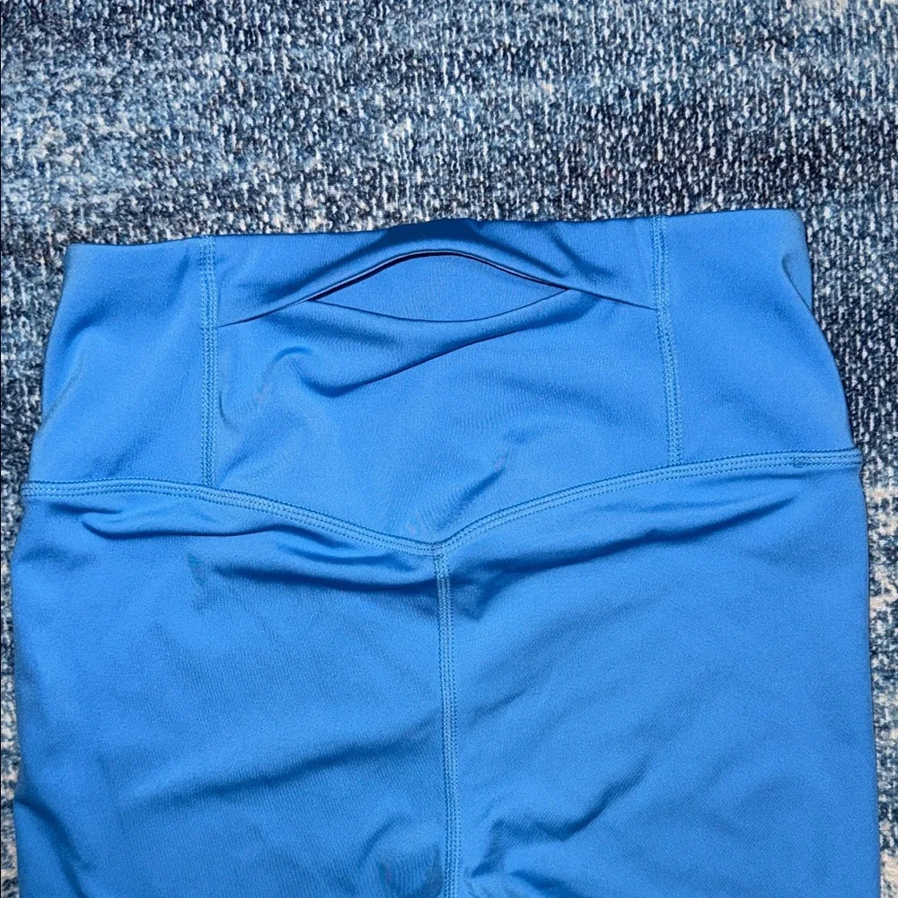 Fabletics Blue Leggings - Picture 3 of 5